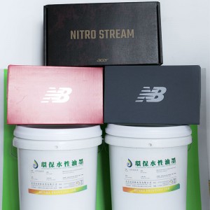 Μελάνι με βάση το νερό