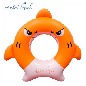 Το νέο φουσκωτό δακτύλιο κολύμβησης καρχαρία