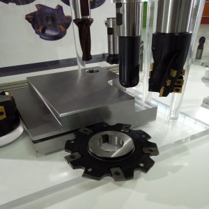 DFW υψηλής ταχύτητας πλευρά άλεση τριών μαχαιριών SRE υψηλής ταχύτητας τραχών αλεξίπτωτο κόπτη