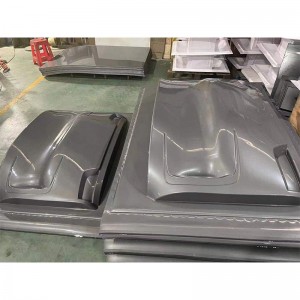 Πλαστικό κέλυφος αυτοκινήτου χωρίς οδηγό.