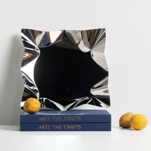 Ασημένιο τετράγωνο δίσκο