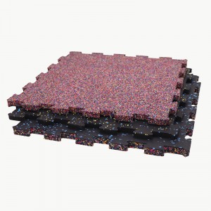 Αλληλοσυνδέοντας καουτσούκ χαλάκια