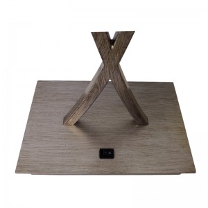 Δύο ελαφριά λάμπα γραφείου με αντίκες ασημένιο φινίρισμα με ένα/off rocker switch στο δωμάτιο