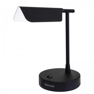 Matte Black Desk Light με ένα/off rocker switch, ένα βολικό κατάστημα και ένα λιμάνι φόρτισης USB στο δωμάτιο του ξενοδοχείου