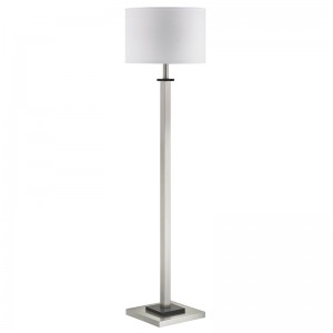 Hotel Metal Floor Lamp με φινίρισμα νικελίου και μαύρη προφορά στο ξενώνα