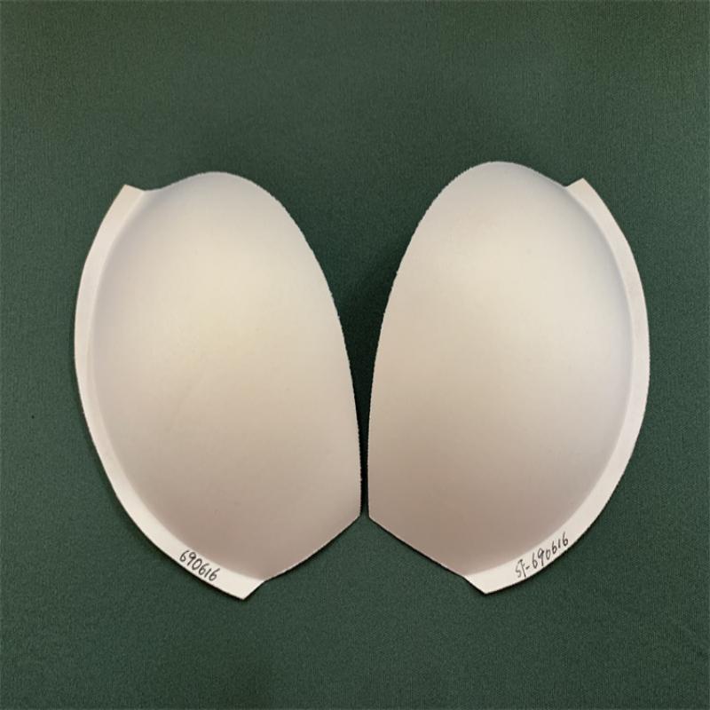 Γυμνές κύπελλο γυμνού κυπέλλου