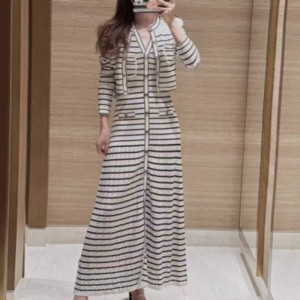 V-Αμάνικο λαιμό μακρύ πλεκτό ριγέ φόρεμα σετ